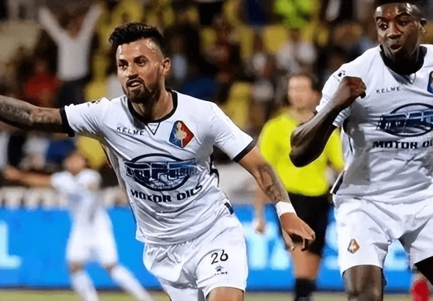 借鉴国际经 借鉴国际经