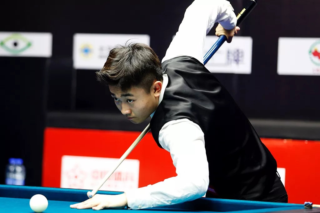 世体：曼城和利物浦都在关注罗德里戈，但球员本人不想离队